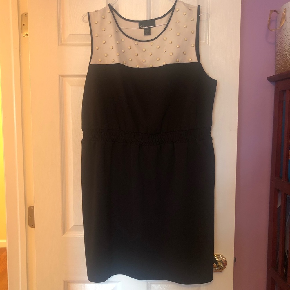 Lane Bryant mid-length black & white dress w/white buttons sz 18/20